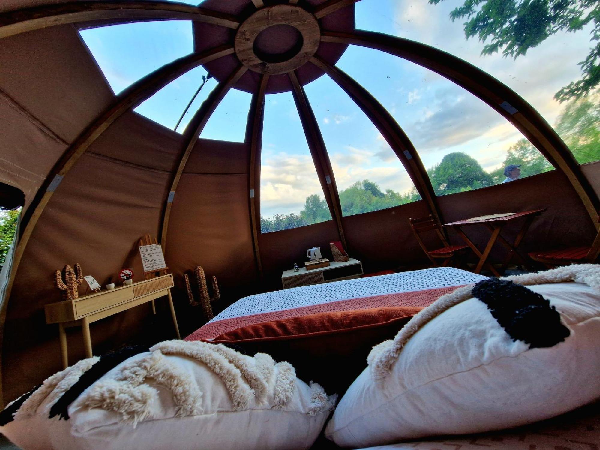 Les Nuits De Cassiopee Bed & Breakfast Sorde-l'Abbaye Ruang foto