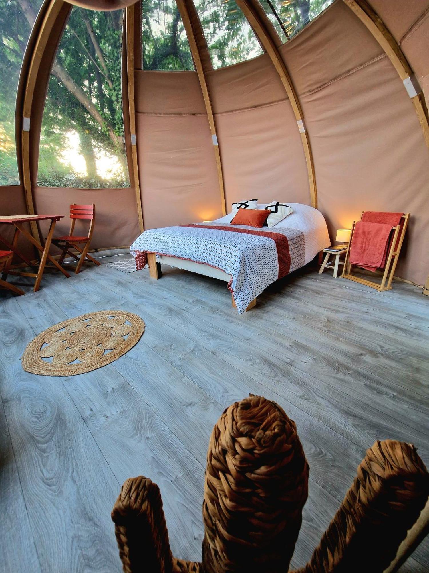 Les Nuits De Cassiopee Bed & Breakfast Sorde-l'Abbaye Ruang foto