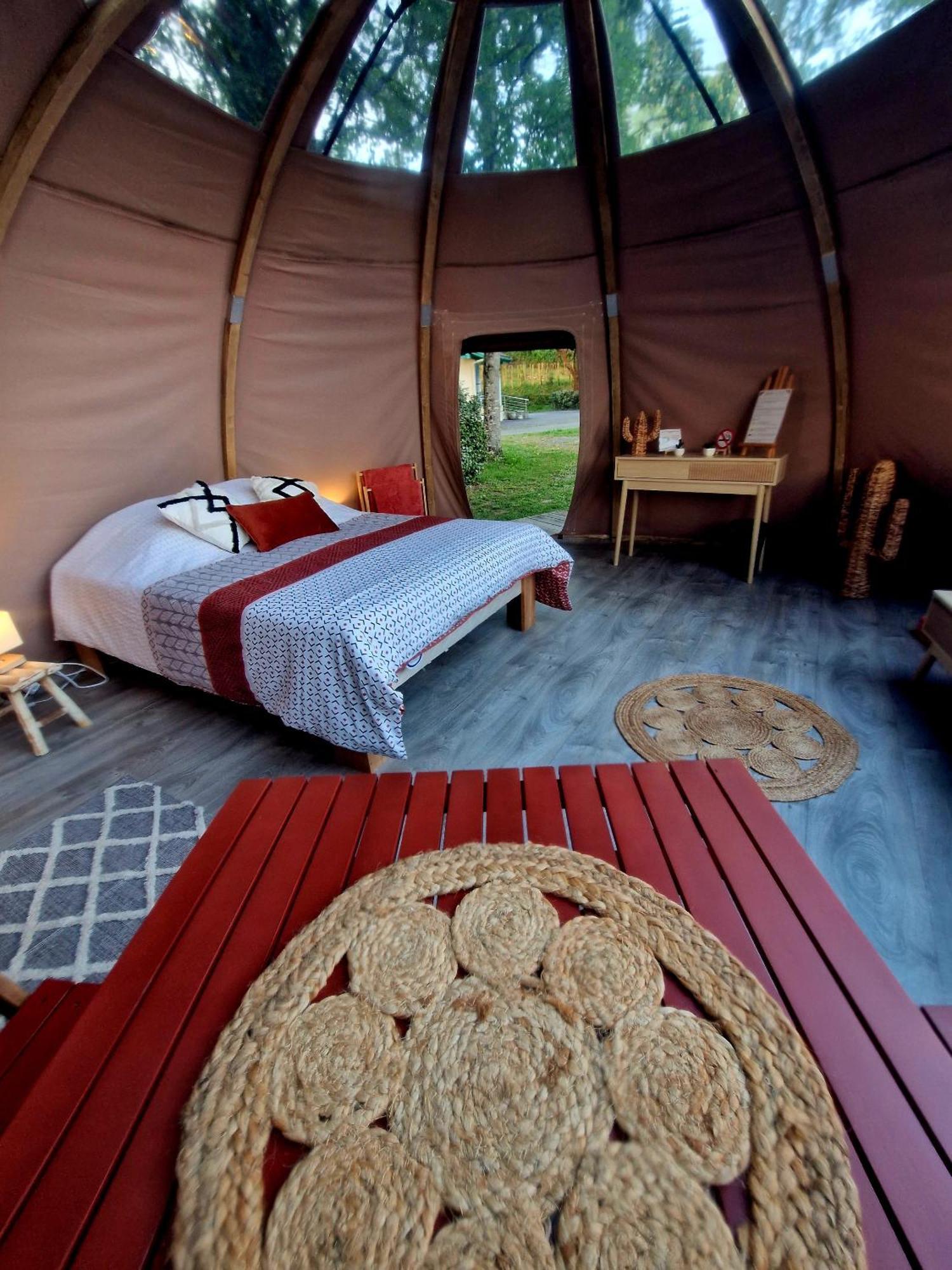 Les Nuits De Cassiopee Bed & Breakfast Sorde-l'Abbaye Ruang foto