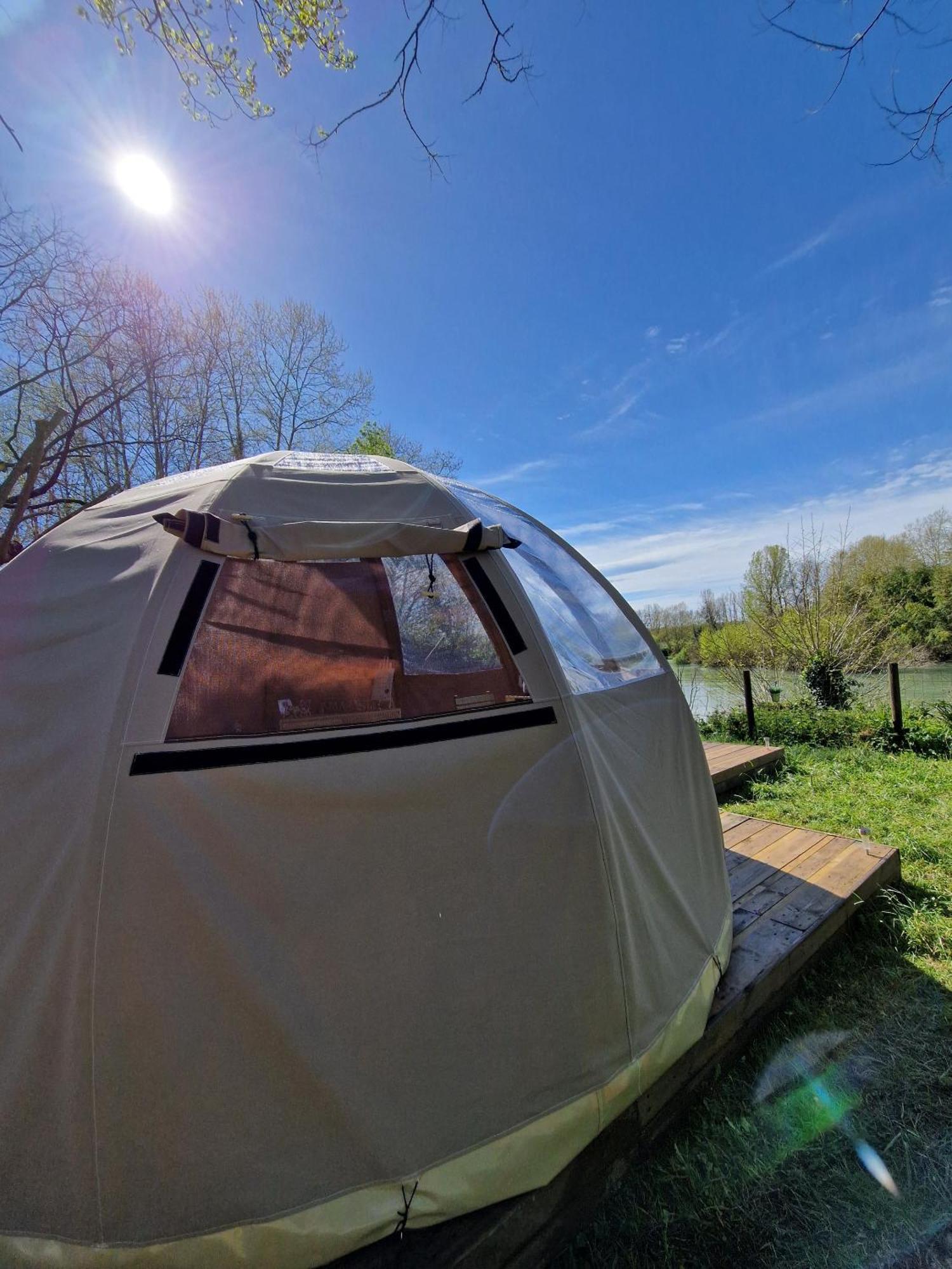 Les Nuits De Cassiopee Bed & Breakfast Sorde-l'Abbaye Ruang foto