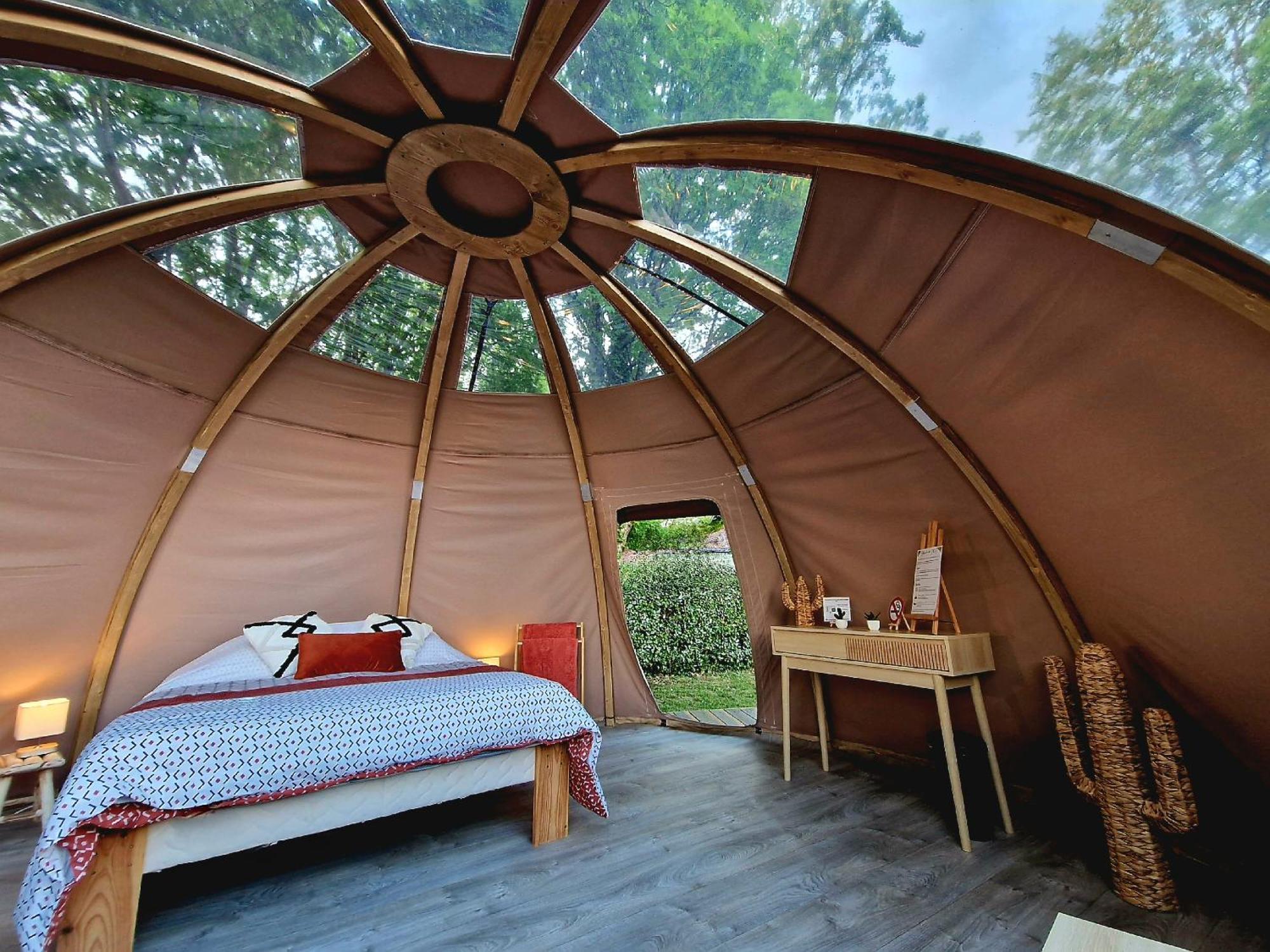 Les Nuits De Cassiopee Bed & Breakfast Sorde-l'Abbaye Ruang foto