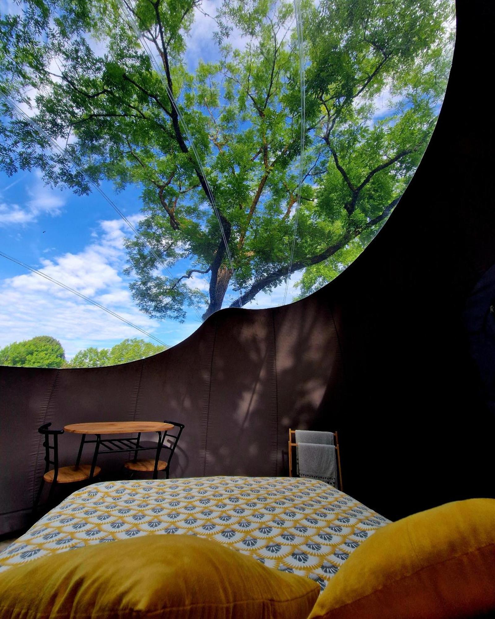 Les Nuits De Cassiopee Bed & Breakfast Sorde-l'Abbaye Ruang foto