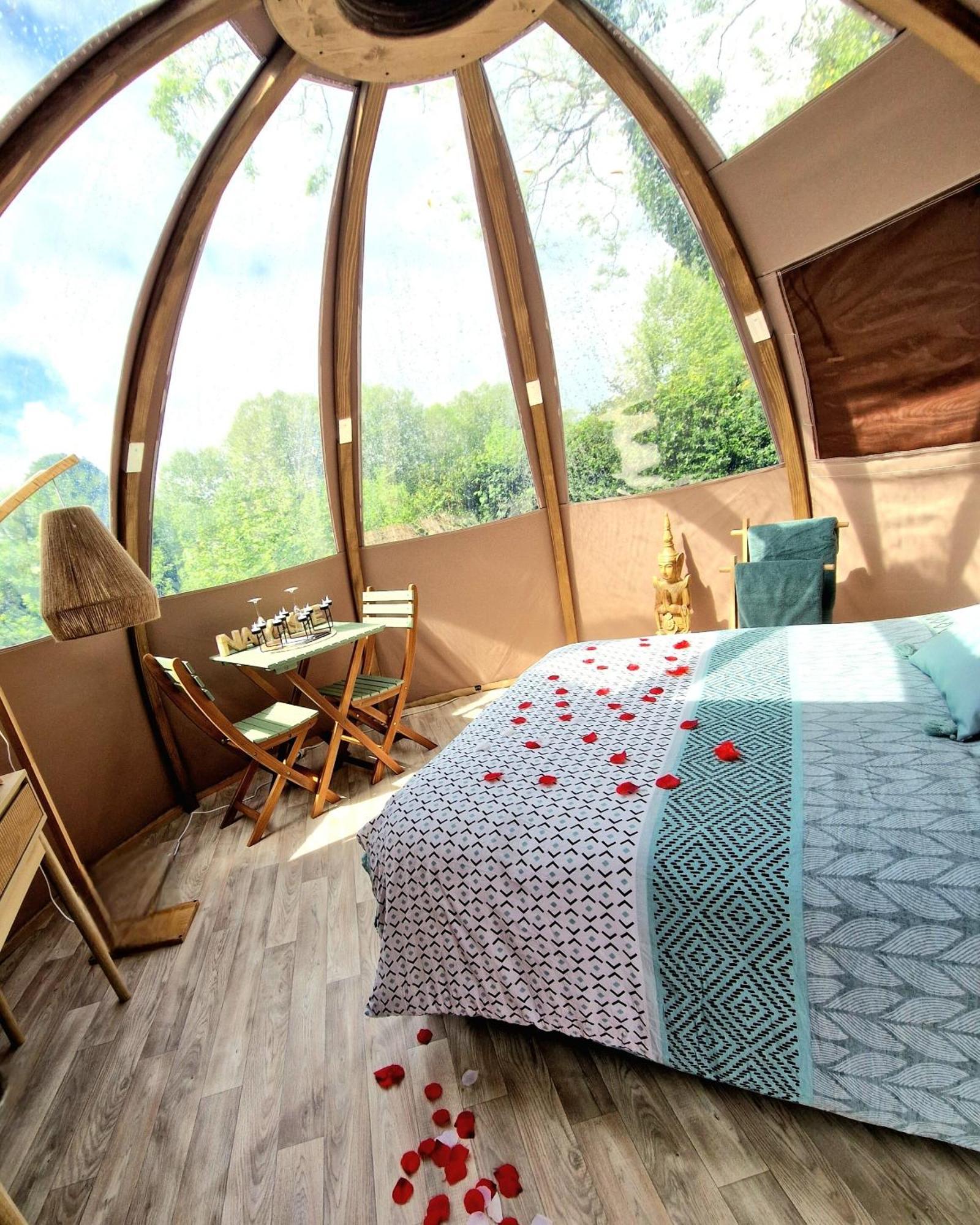 Les Nuits De Cassiopee Bed & Breakfast Sorde-l'Abbaye Ruang foto