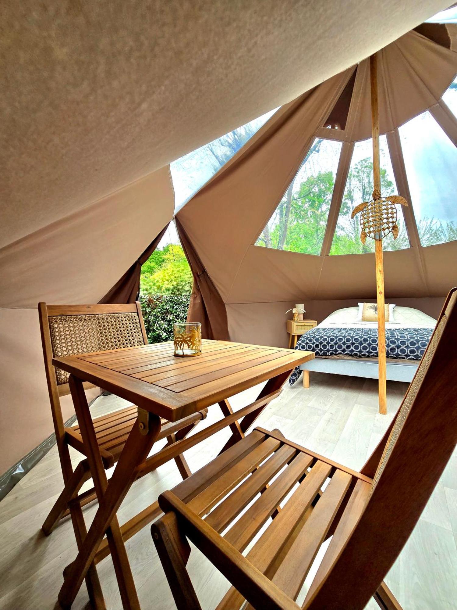 Les Nuits De Cassiopee Bed & Breakfast Sorde-l'Abbaye Bagian luar foto